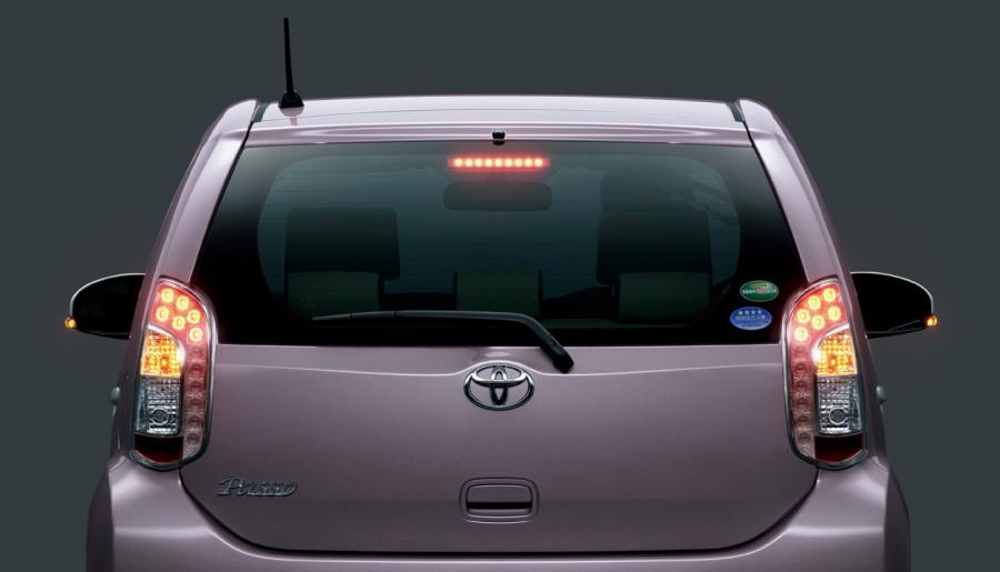  Toyota Passo 2015 года  (фото 16 из 33)